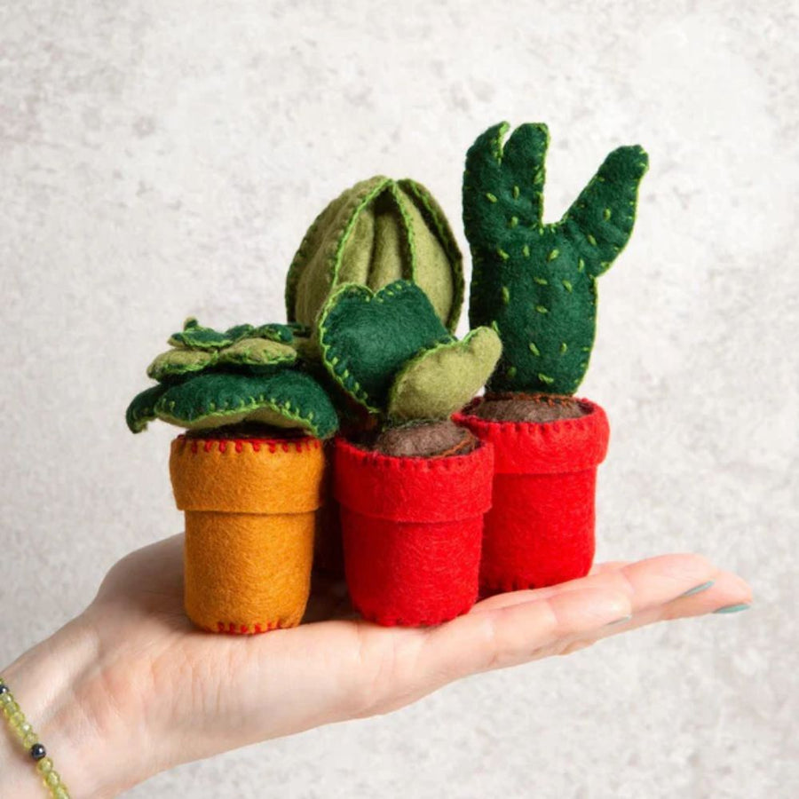 Wool Couture - Easy Care Cactus Felt Kit