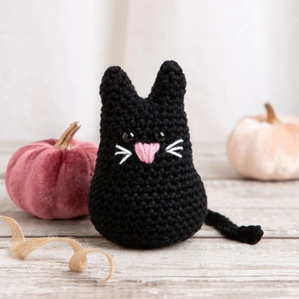 Wool Couture - My Pocket Cat Crochet Kit