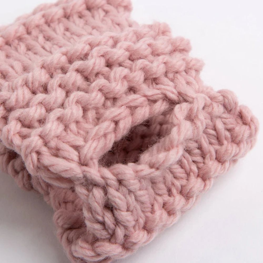 Wool Couture - Ribbed Cup Cosy Knitting Kit - Rose Quartz